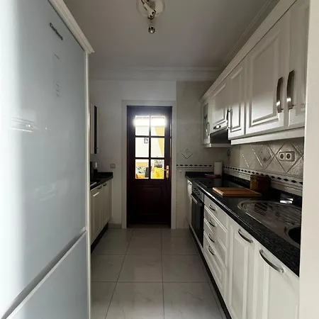 Semesterbostad Privada Con Jardin,2